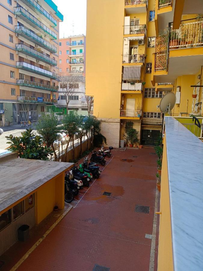 Vomerooms Napoli Eksteriør bilde