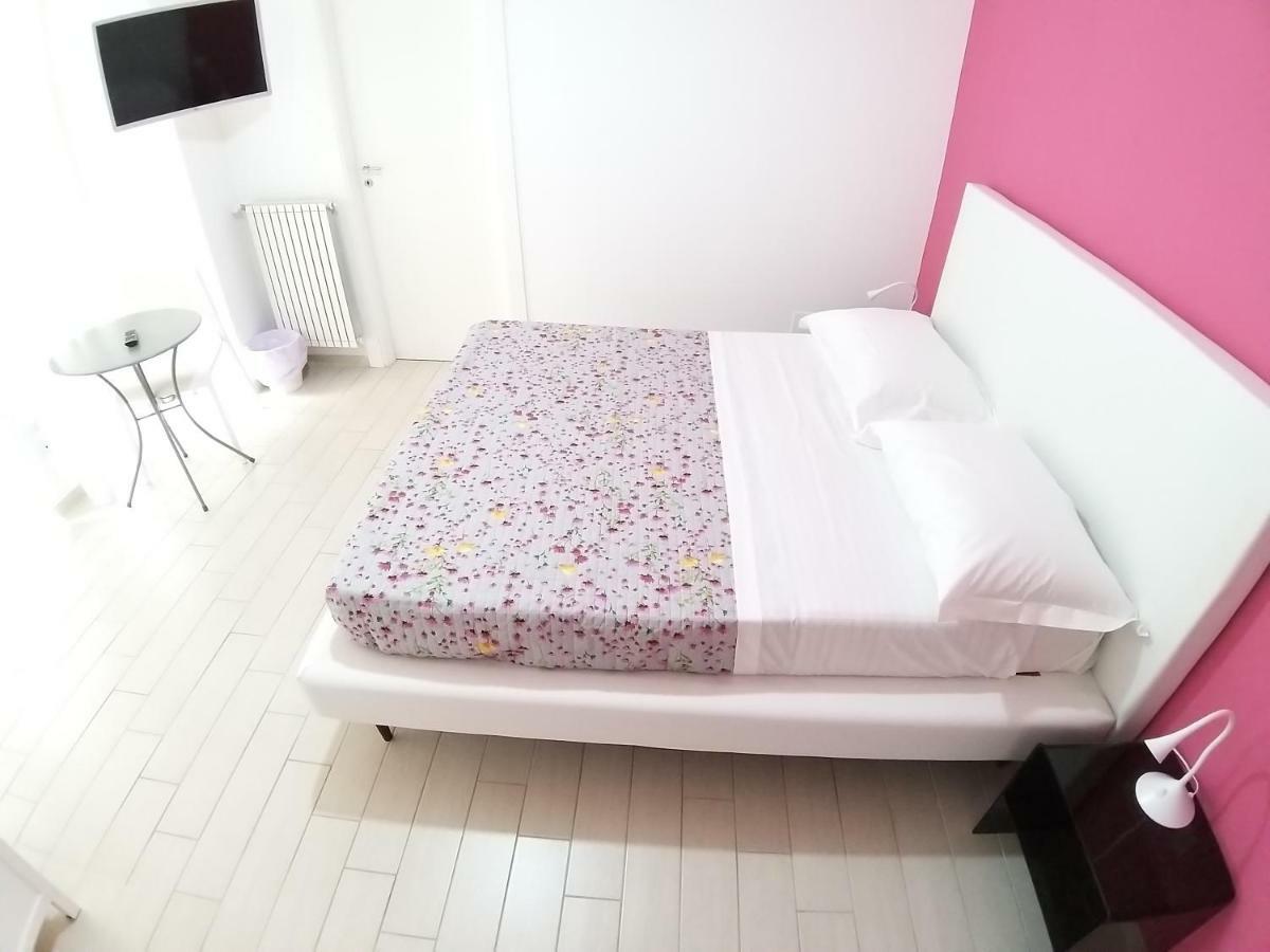 Vomerooms Napoli Eksteriør bilde